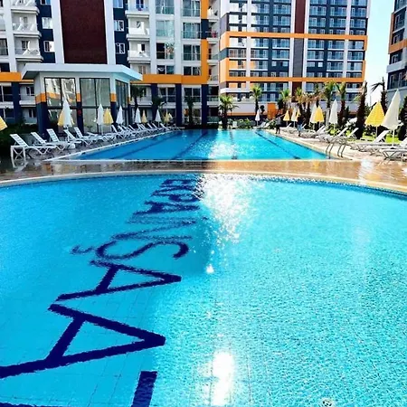 Luxury Pool أنطاليا